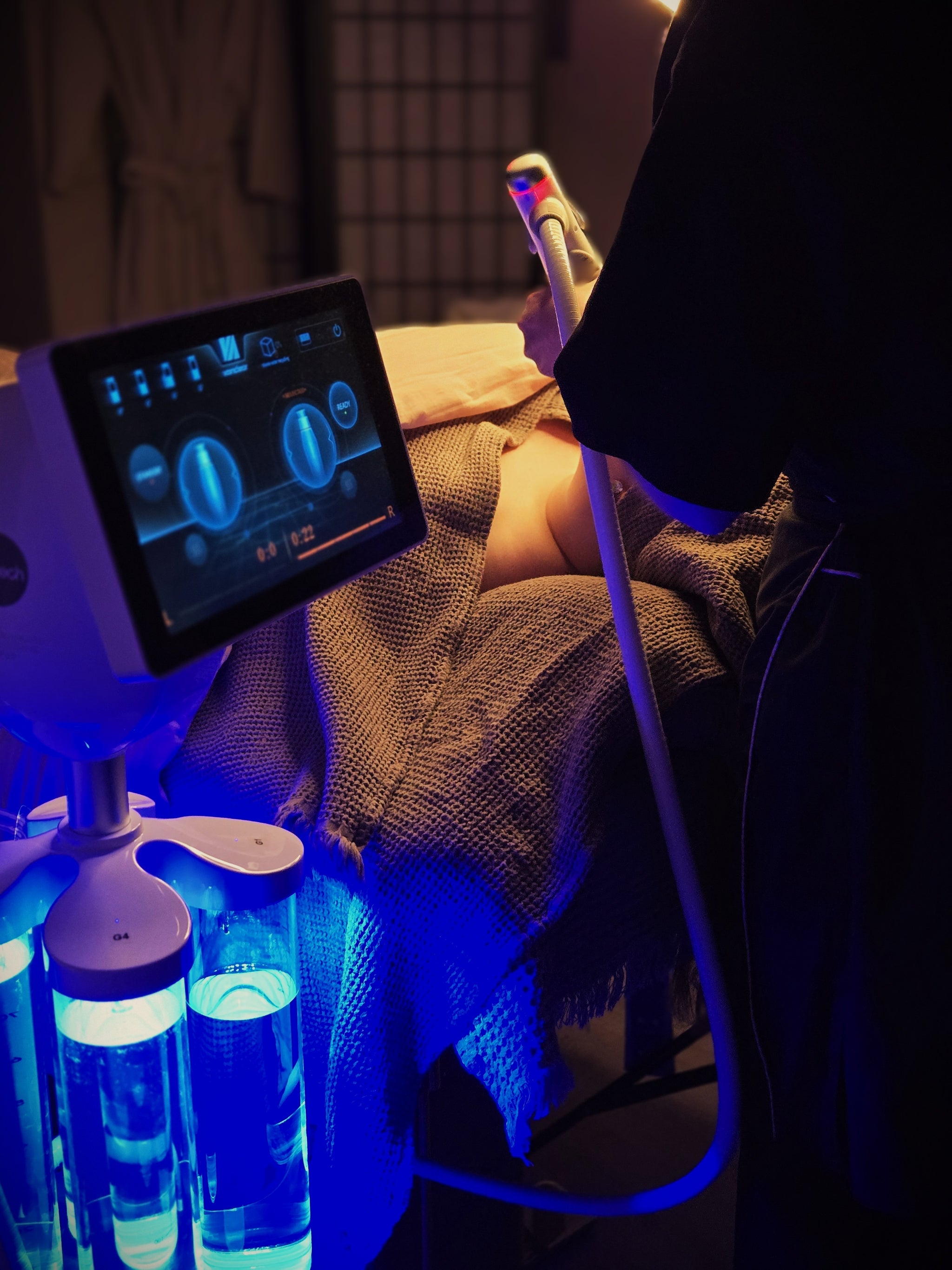 Caretech Hydrogen kasvohoito naamiolla