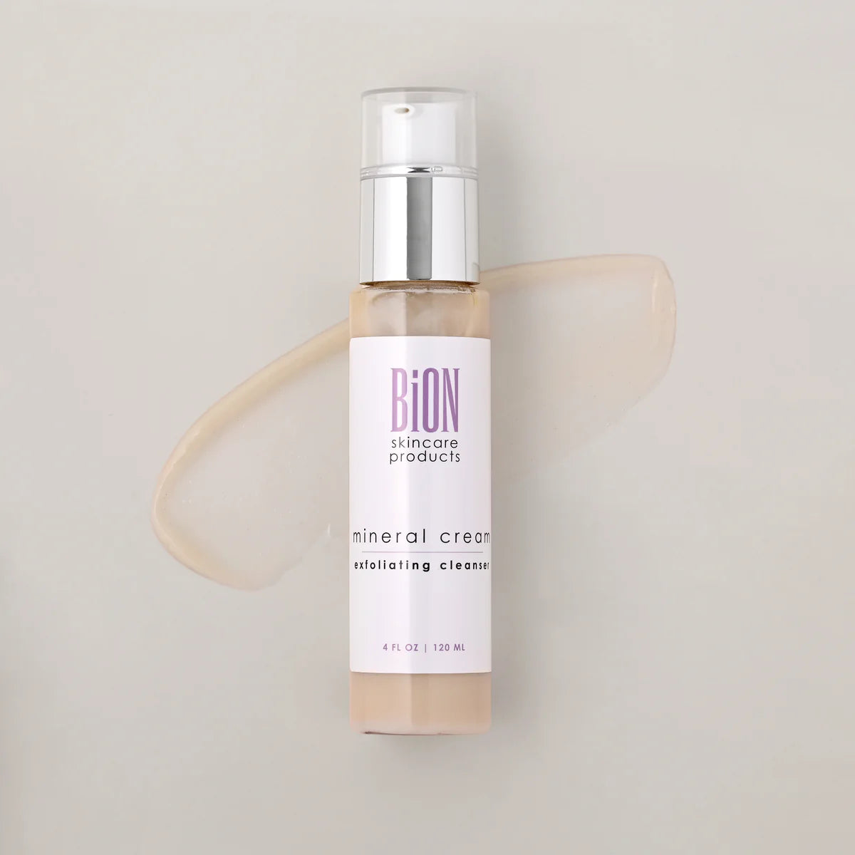 Mineral Cream Exfoliating Cleanser - puhdistusvoide joka ravitsee, tasapainottaa ja mikrokuorii