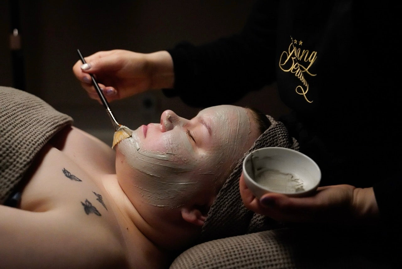 UNNA NORDIC  AINA Collagen Booster - Antioksidanttinen Kasvohoito