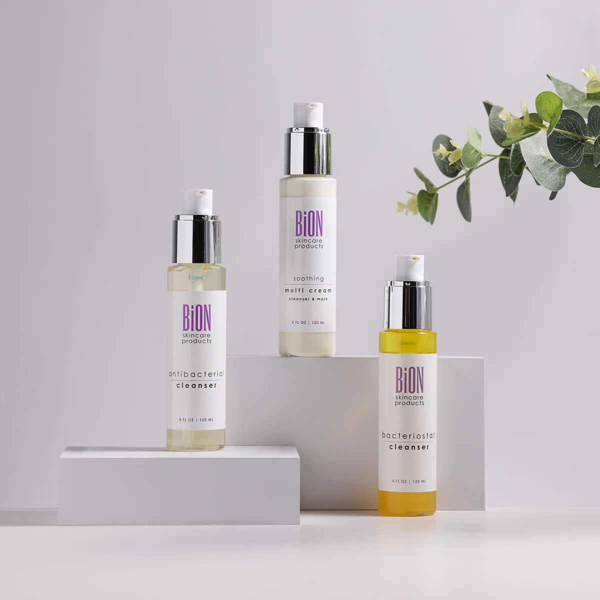 Antibacterial Cleanser - puhdistusgeeli epäpuhtaalle iholle ja komedoakneen